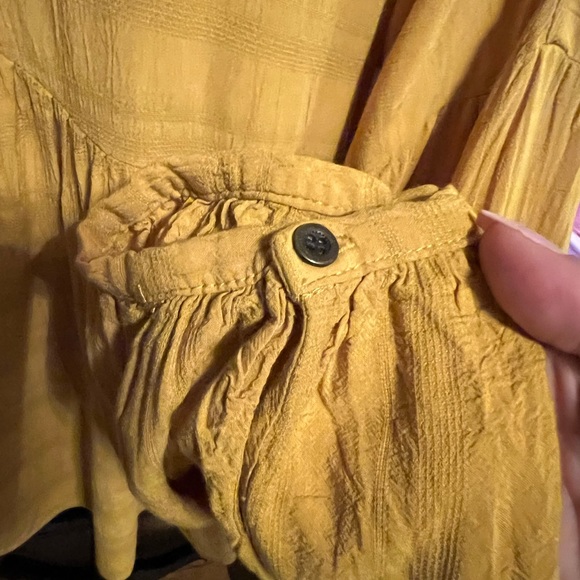 Time & Tru Blouse - Picture 7 of 10